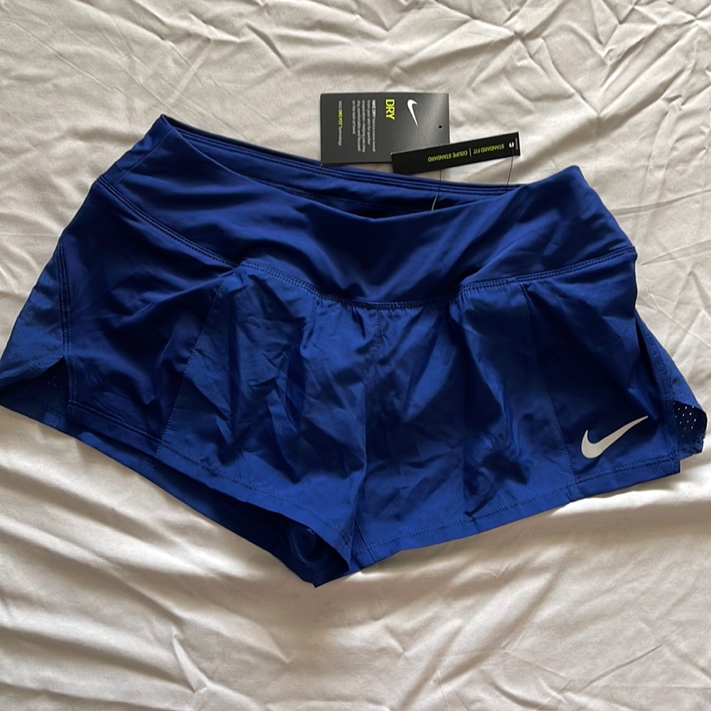 NWT Nike Dri-Fit 3” lined shorts, size small